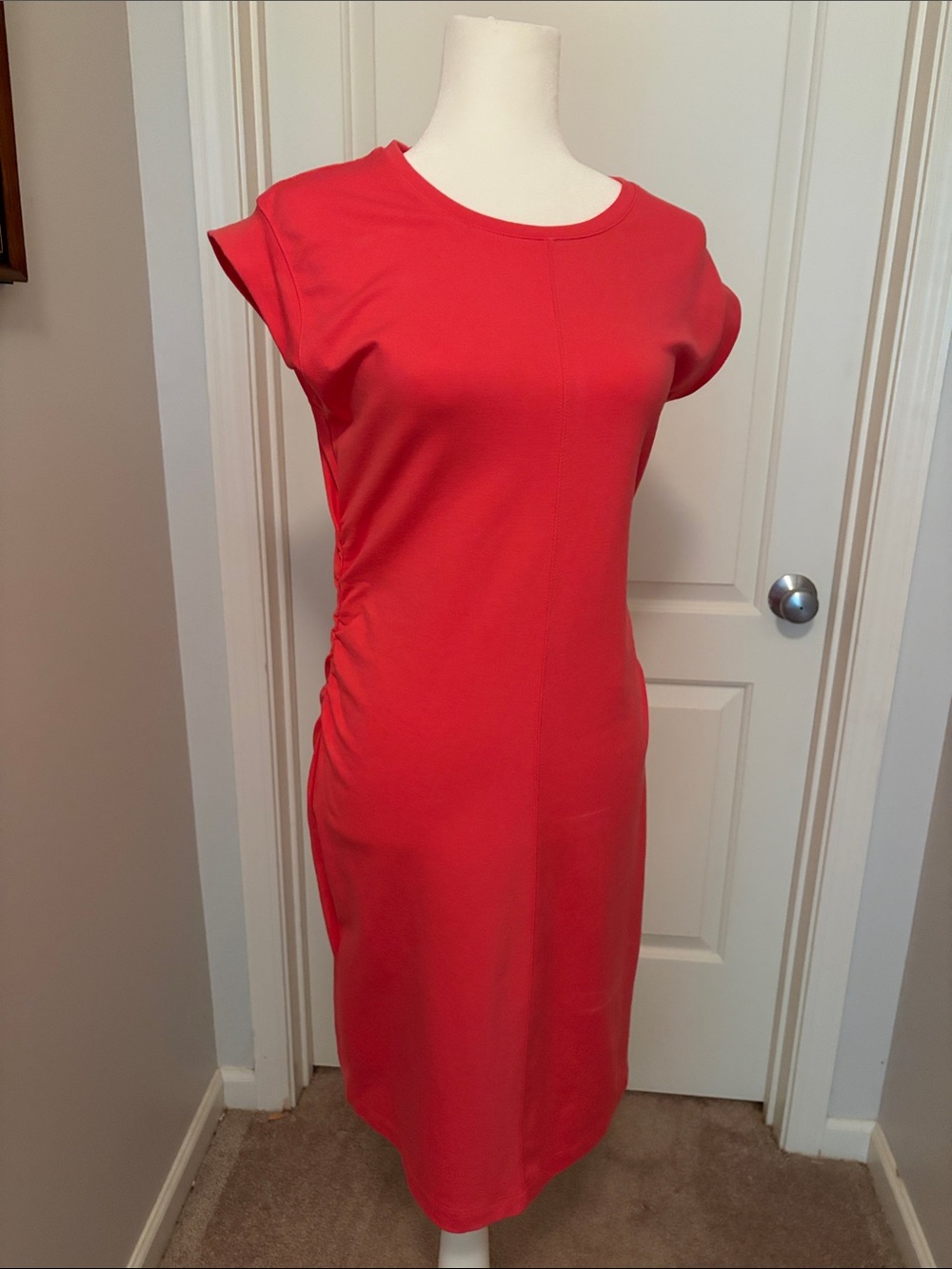 Classic salmon Cap-Sleeve Sheath Dress - Women